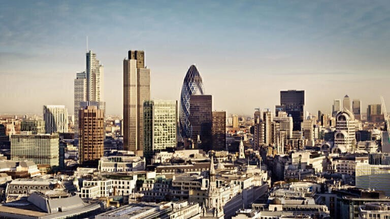Keeping the cost down: Can urban air quality monitors and 5G communications providers cooperate?