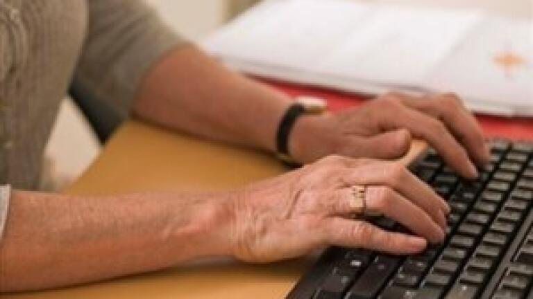 LC-MS and GC-MS data 'can be organised'
