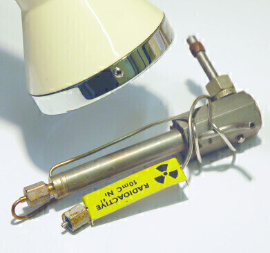Electron Capture Detectors Contain a radioactive Source