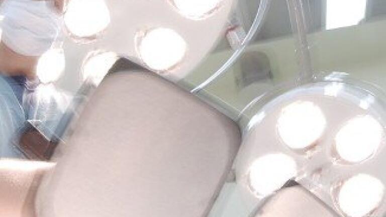 Implantable heart defibrillator shows survival benefits