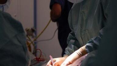 Operating without Warfarin decreases risks in cardiac device surgery