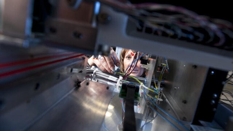 Advantages and Disadvantages of Capillary Electrophoresis
