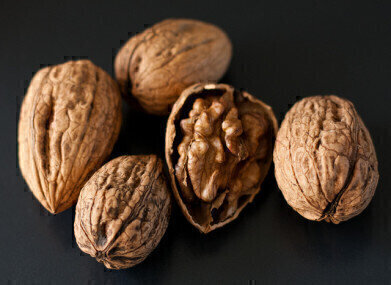 Cracking Open the Health Benefits of Walnuts with Countercurrent Chromatography
