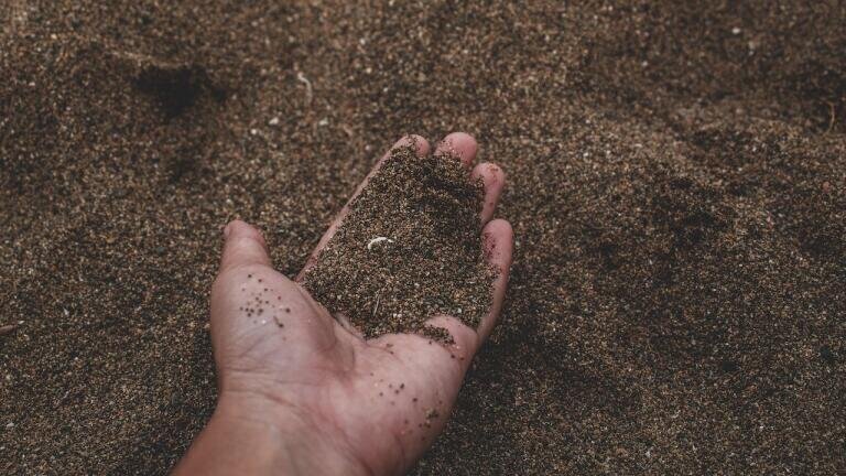 How to Solve Crimes with Dirt and Chromatography