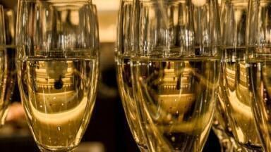How to Turn Tap Water into Wine in 15 Minutes!
