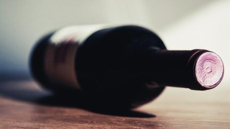What Causes that Old Wine Smell? Chromatography Explores!