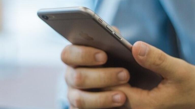 How Does Chromatography Hack into Your Phone?