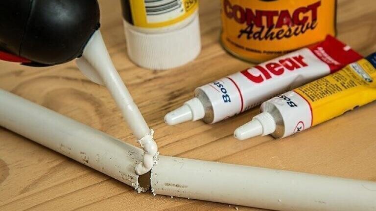 Smelly Adhesives? — Chromatography Can Help