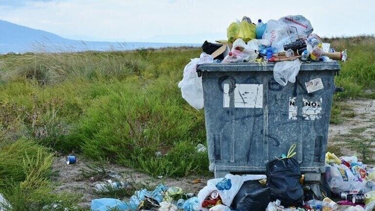 Mixing Your Plastics — Chromatography Finds a Problem