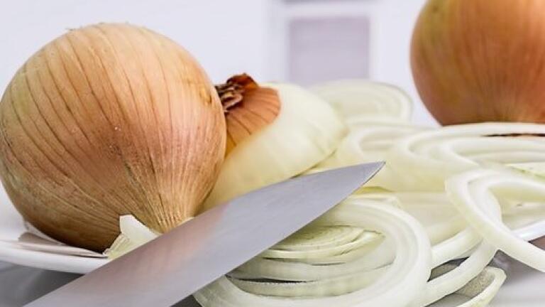 Can Chromatography Produce Tearless Onions?