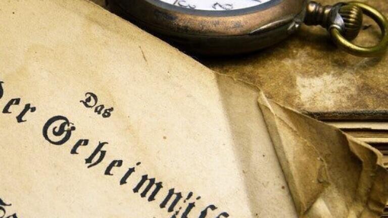 Can Chromatography Reveal the Secrets of Ancient Records?