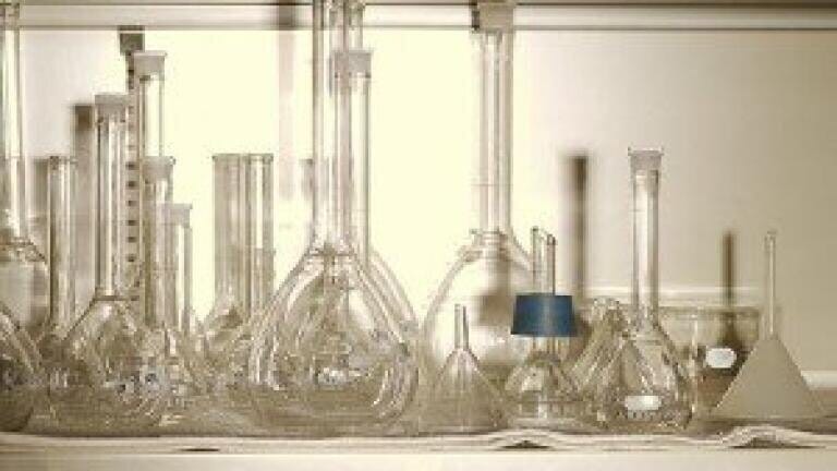 Selecting an organic modifier for reversed-phase chromatography