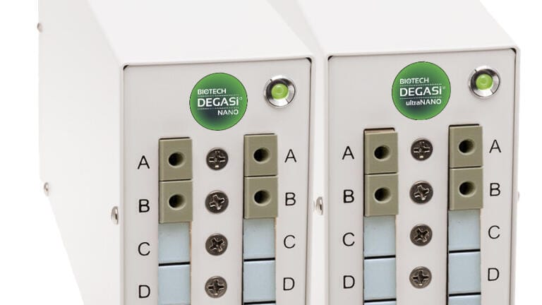 Optimised degassers for nanofluidic systems