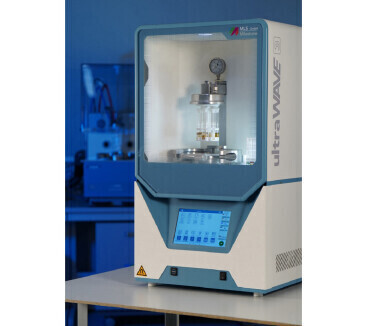 How can microwave enhanced laboratory systems speed up your sample preparation?