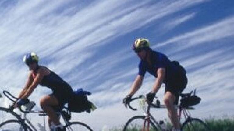 Cyclist admits doping